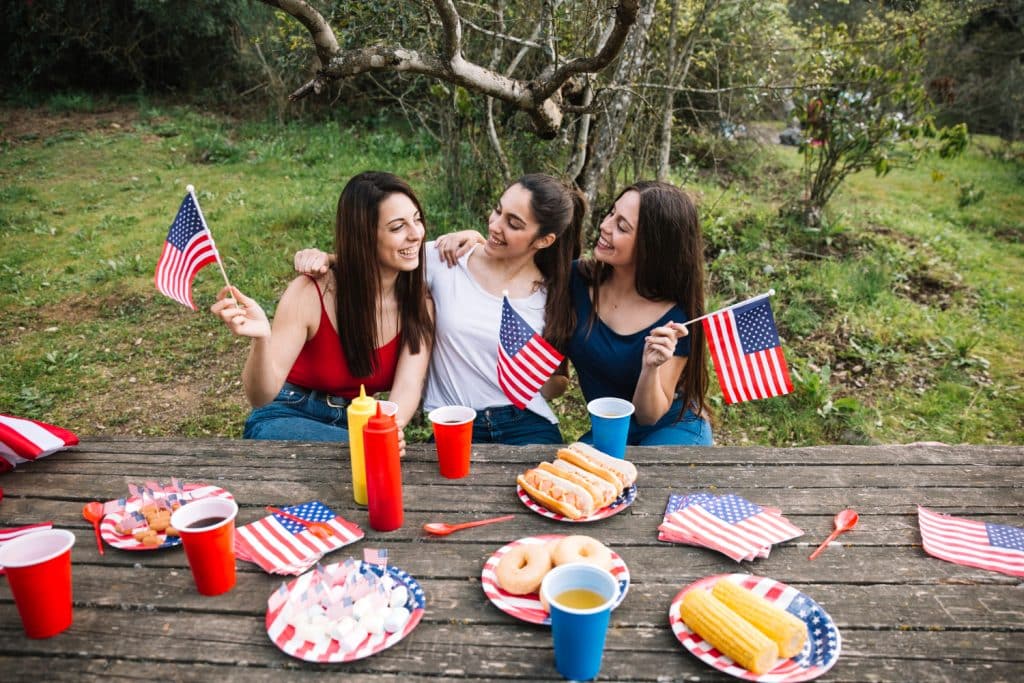 Summer in America: A Complete Guide to Seasonal Activities and Traditions Across 50 States